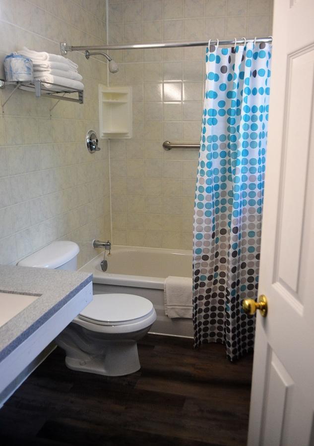 Stratford Suburban Motel Zewnętrze zdjęcie