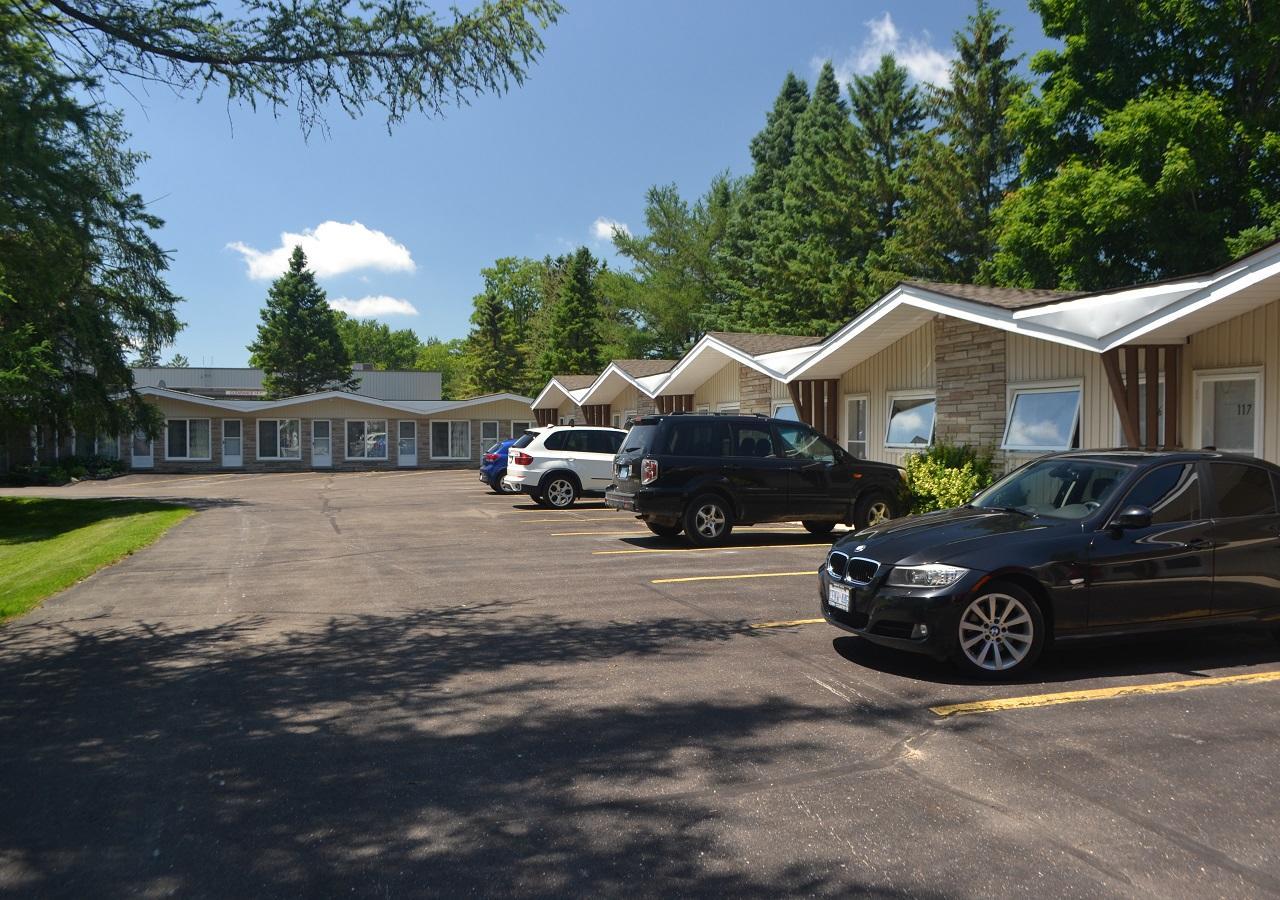 Stratford Suburban Motel Zewnętrze zdjęcie